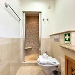 Victoria Boulevard With Pool By Homing Apartmán