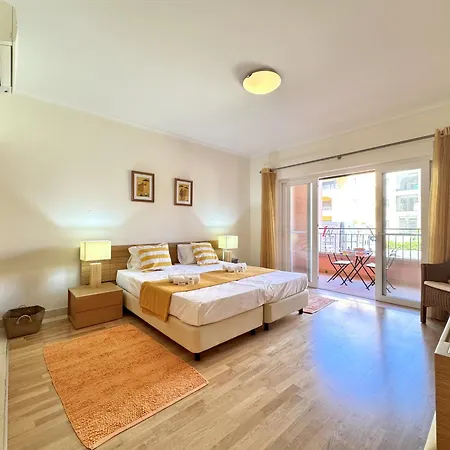 Victoria Boulevard With Pool By Homing Vilamoura