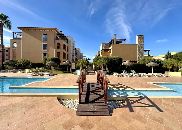 Victoria Boulevard With Pool By Homing Apartmán *