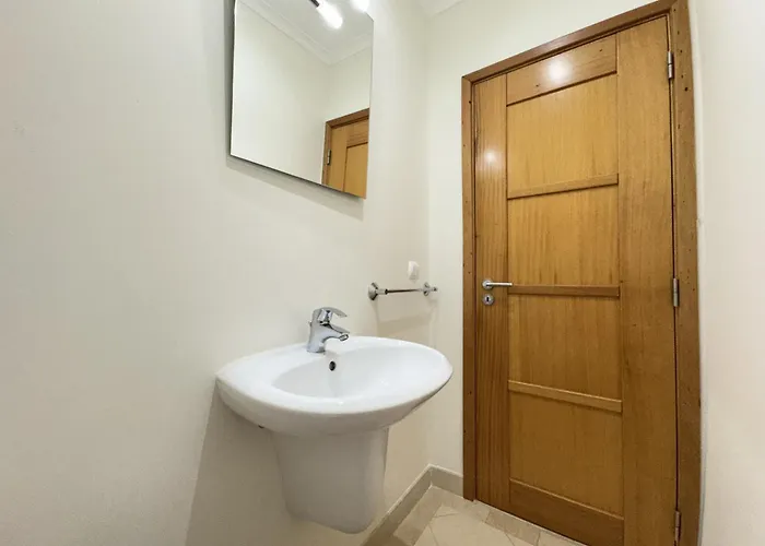 Apartment Victoria Boulevard With Pool By Homing *