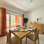 Apartman Victoria Boulevard With Pool By Homing *