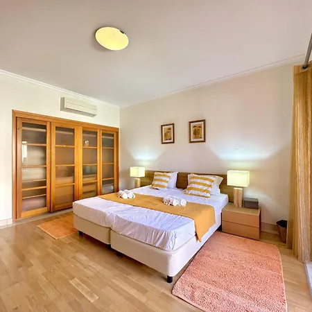 Vilamoura Victoria Boulevard With Pool By Homing